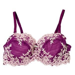 Wacoal Bra 38C Embrace Lace Underwire Embroidered Soft Cup 65191 Purple